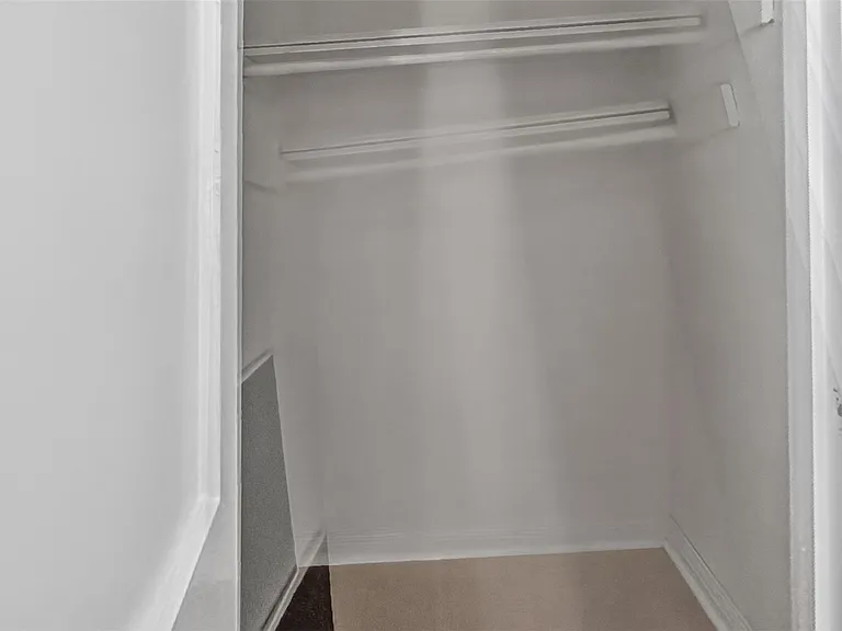 1118 Hunter Dr #A — Photo 17