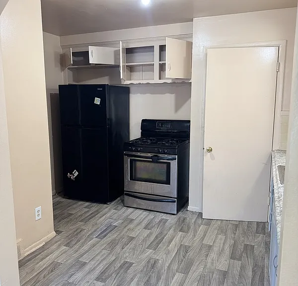 20246 Bloom St — Photo 11