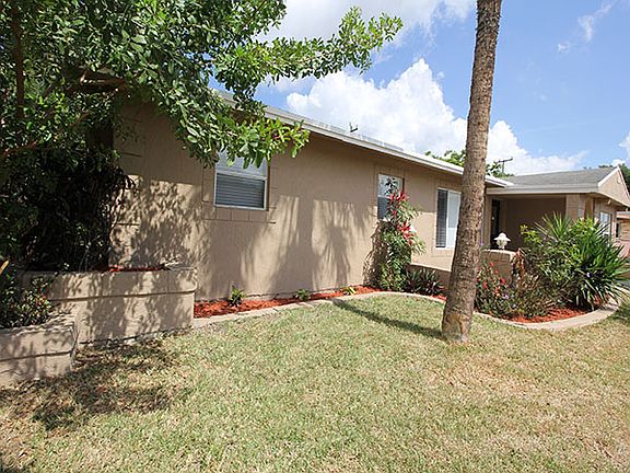 5th image of 8120 NW 73rd Ter