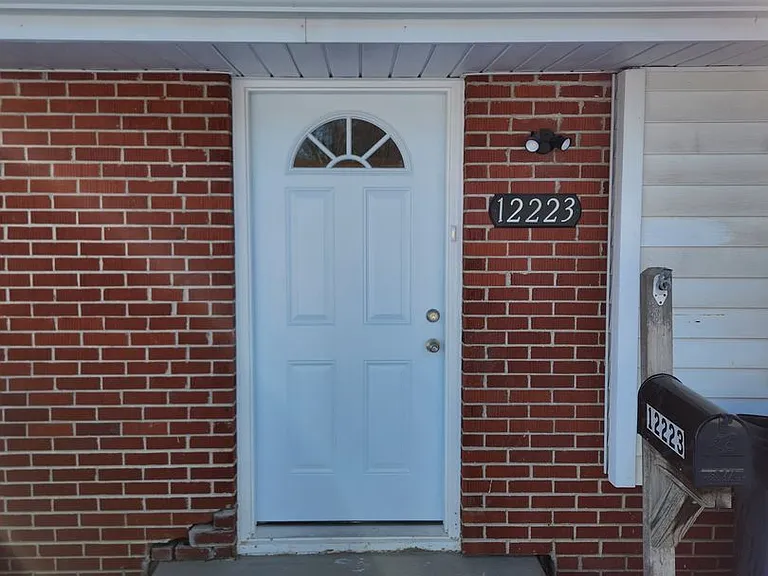 12223 Weir St — Photo 16
