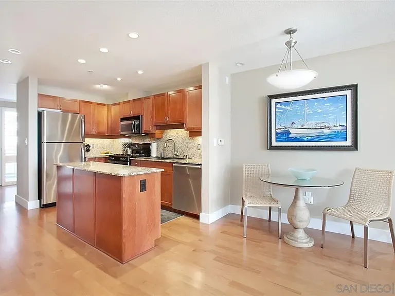 1240 India St #911 — Photo 11
