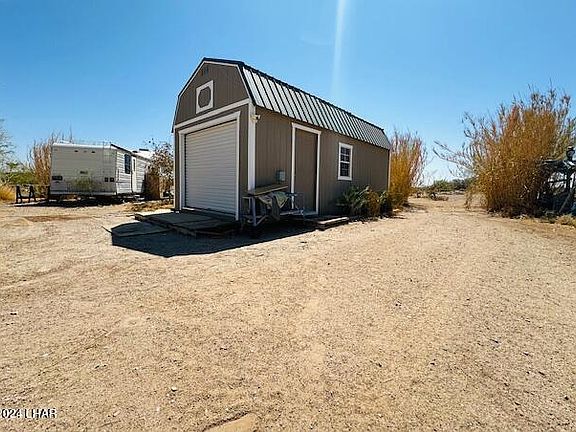 5th image of 28176 Rainbow Ave