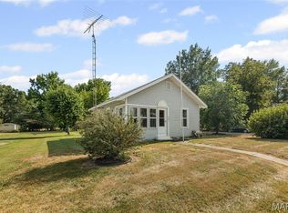 901 W Pine St, Percy, IL 62272