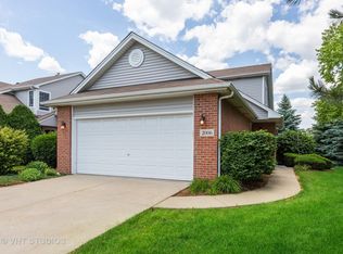 2006 Waterford Ln, Woodridge, IL 60517