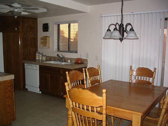 Diningroom Area