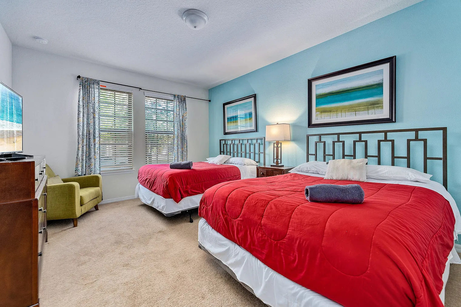 9 bed, 6.0 bath, 4380 sqft, $12,112 — Photo 3