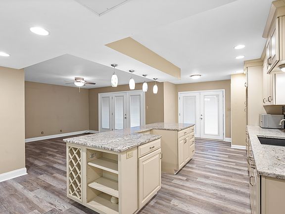 2nd image of 750 Shaker Dr APT 501