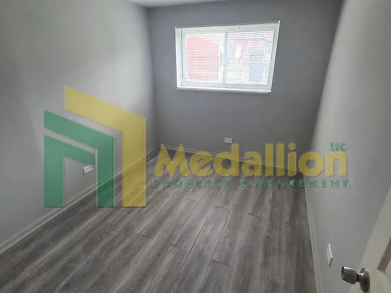 10635 S Cottage Grove Ave — Photo 15
