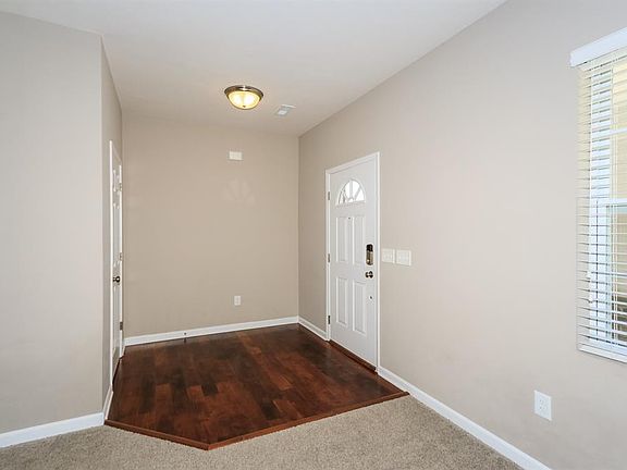 5th image of 969 London Ct