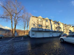 35 Pearl Lake Rd APT B, Waterbury, CT 06706