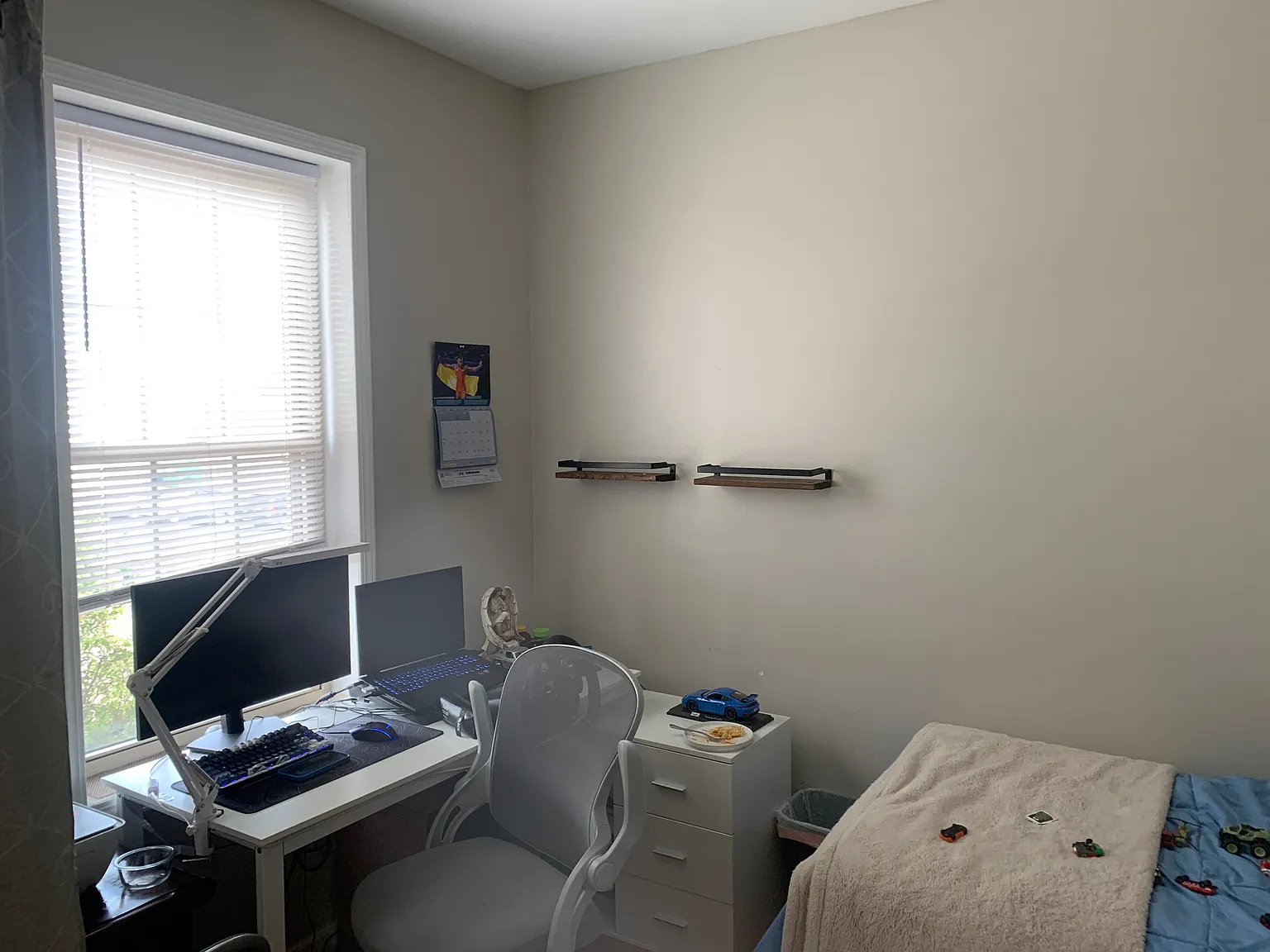 2 bed, 1000 sqft, $1,200 — Photo 2