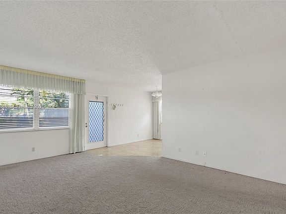 4th image of 28 Islewood Ct #28-B