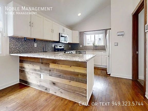 3rd image of 3629 Marmion Way