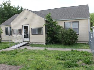 901 W 12th St, Baxter Springs, KS 66713