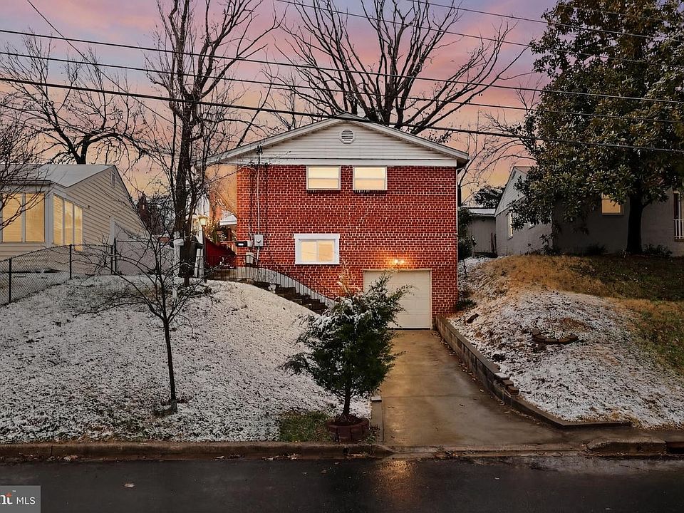 1st image of 3053 P St SE