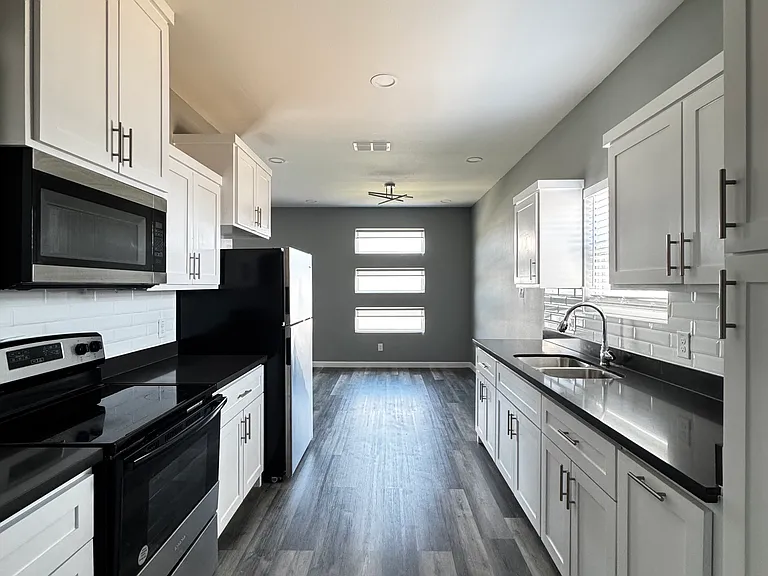 1808 Angelina Dr #3 — Photo 14