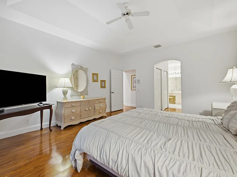 4378 Danielson Dr — Photo 25