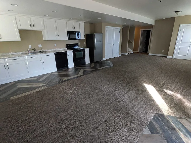 2304 S Alaska Ave — Photo 11