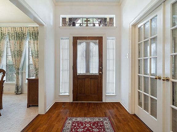 3rd image of 12319 New Hampton Dr