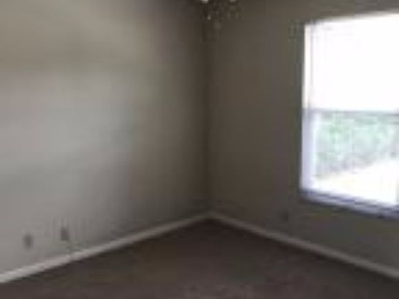 5th image of 244 Broward Ave #244