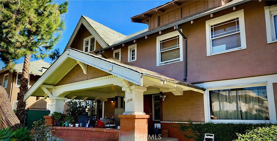 1st image of 1744 N Wilton Pl #15