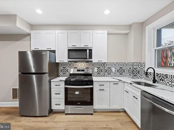 127 N Decker Ave, Baltimore, MD 21224