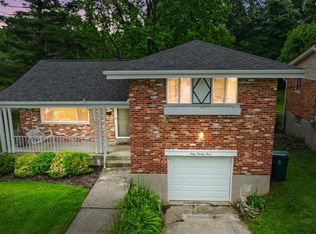 6023 Wayside Ct, Cincinnati, OH 45230