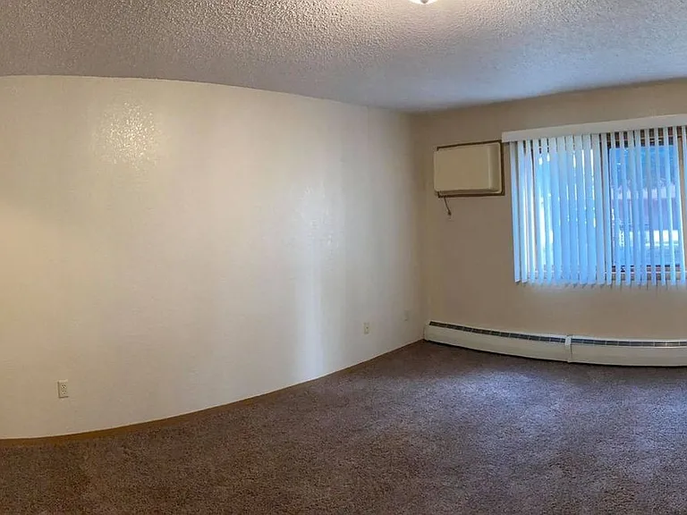 Capitol Apartments — Photo 33