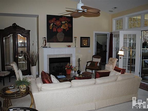 5th image of 1007 N Sanderling Dr
