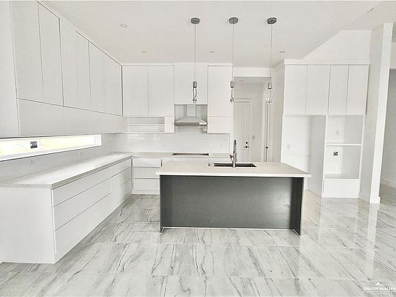 5th image of 2404 N Revolution St