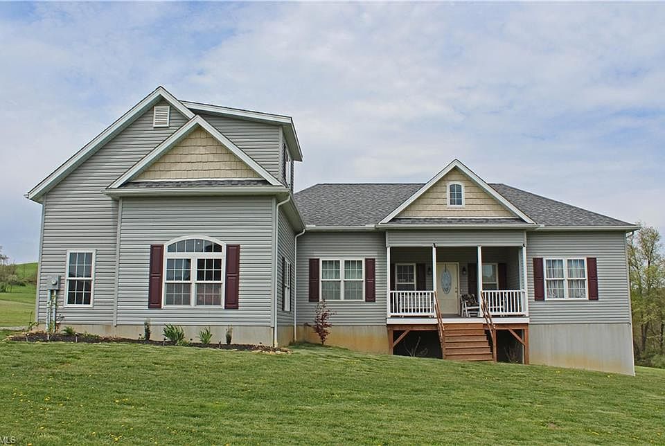 1st image of 111 Cambridge Dr