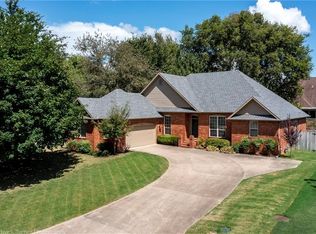 206 NW O St, Bentonville, AR 72712