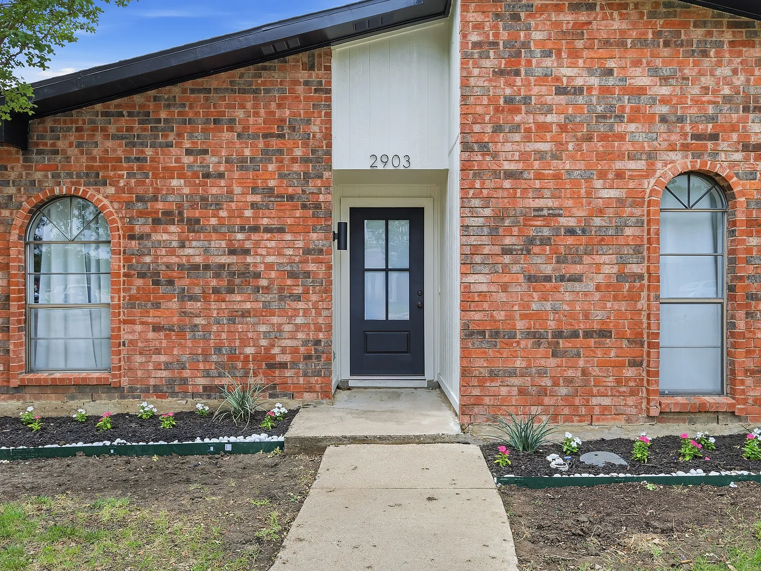 3 bed, 1514 sqft, $2,800 — Photo 3
