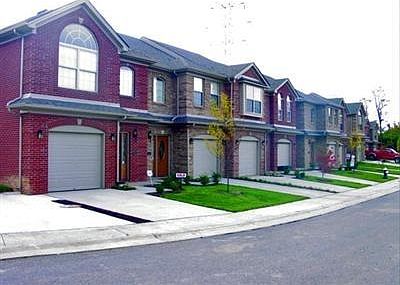 2nd image of 324 Broadleaf Ln