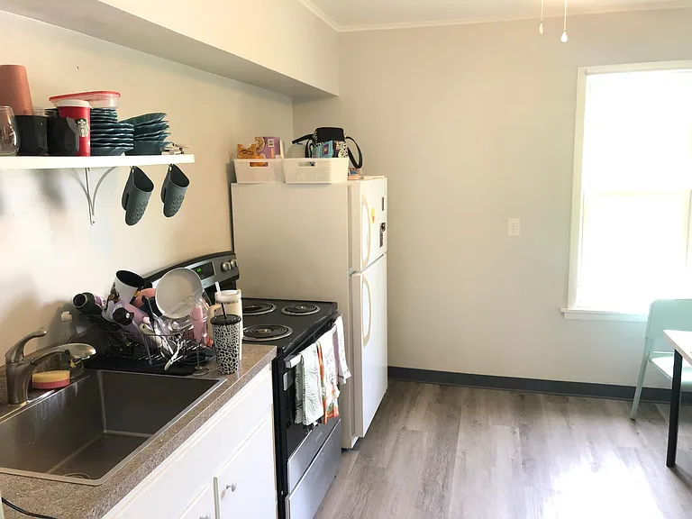 416 Harrison Ave — Photo 3