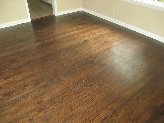 3rd image of 4939 N Indianola Ave