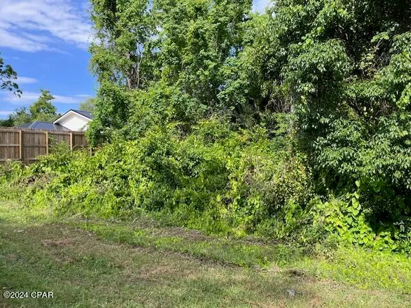 Bayou Ave, Panama City, FL 32401