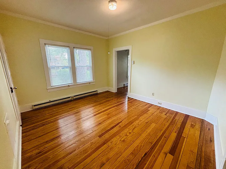 925 Forest St — Photo 7