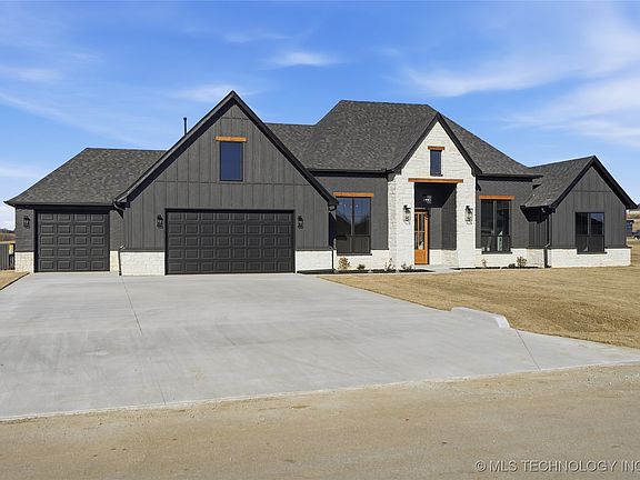 2nd image of 2983 E Josiah Blvd