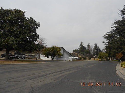 2nd image of 6906 S Park Ridge Ct