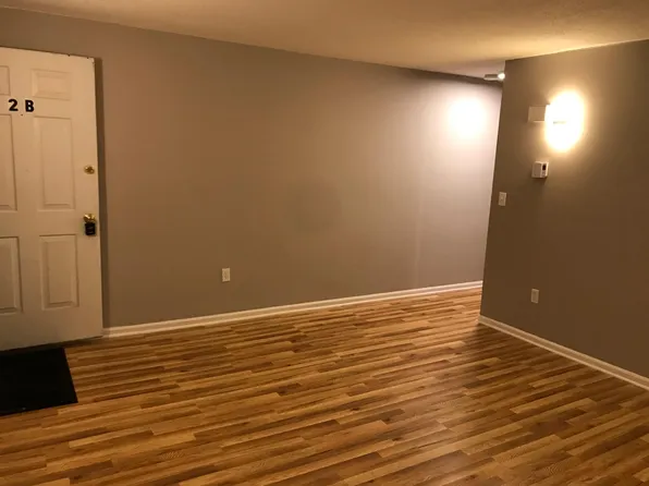 2 Branch Rd APT 2B, Thomaston, CT 06787