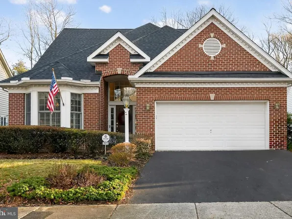 2623 Salford Dr, Crofton, MD 21114