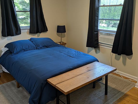 5th image of 448 E Gay St