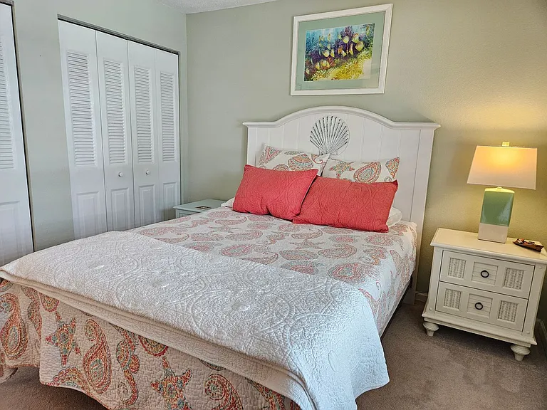 340 Three Lakes Ln #F — Photo 40