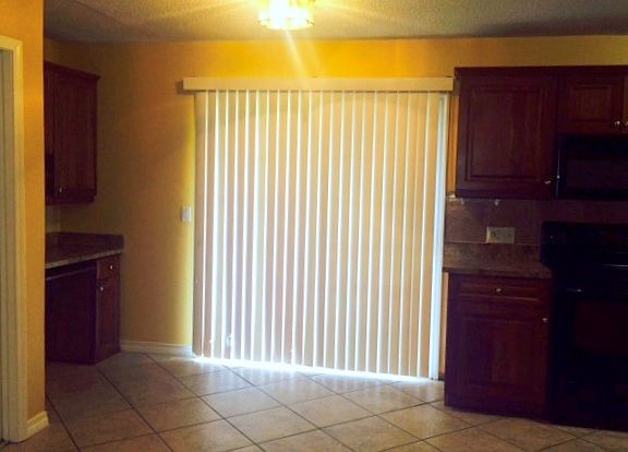 Dining Area2_03182015