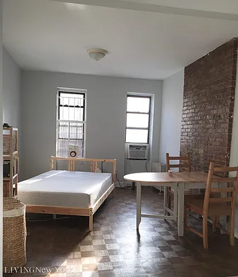 Rented by Living New York | media 9