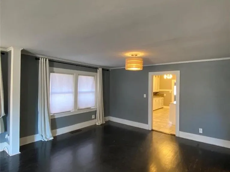 1219 S College Ave — Photo 14