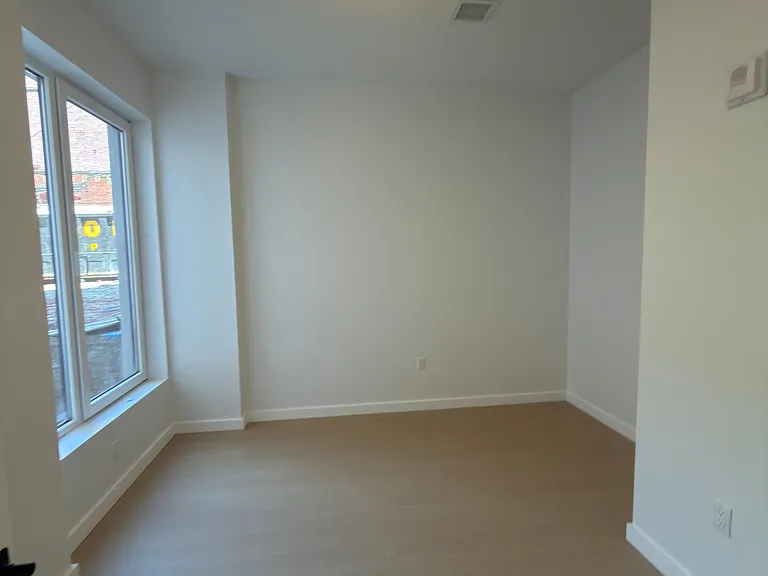 75 Webster St #1C — Photo 3
