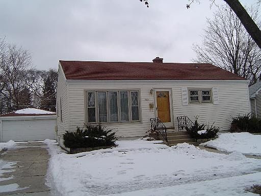 1st image of 2038 Fargo Ave