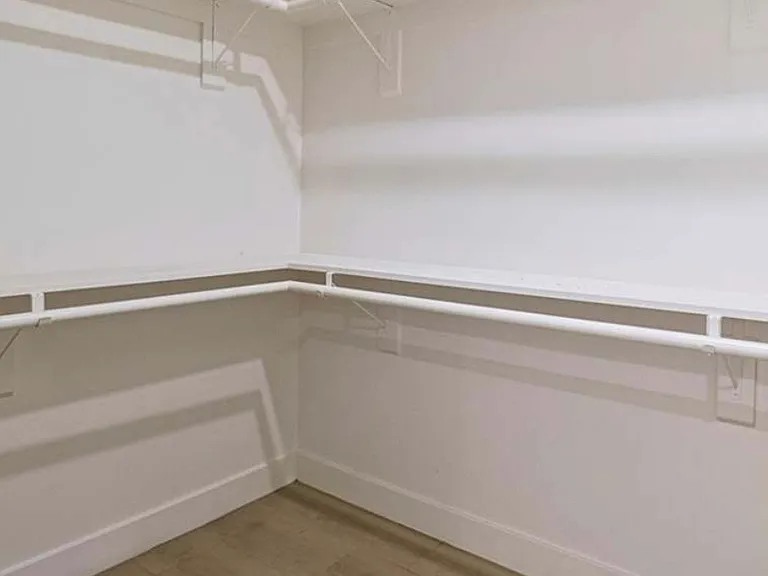 6006 Comey Ave — Photo 1